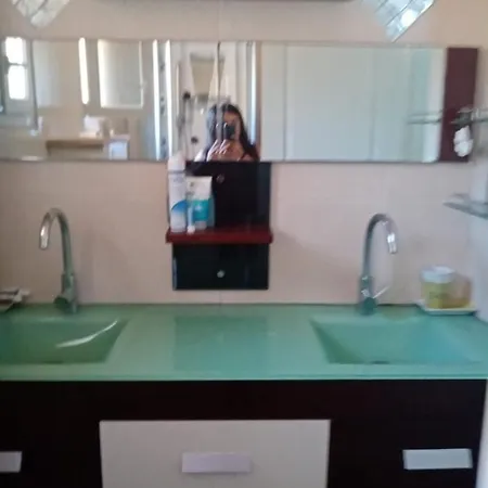 Bluebird Shores House With 4 Bedroom And 4 Independent Near Beach *